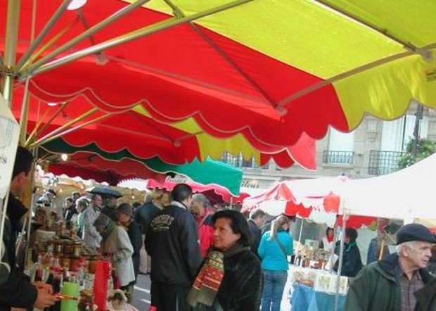 Château Haut de Lerm au Marché des Producteurs de Pays Boulevard de Reuilly à Paris